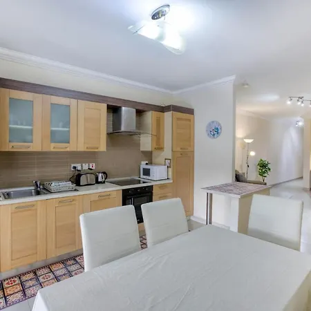 3br With Terrace Steps From The Sea Apartman Sliema