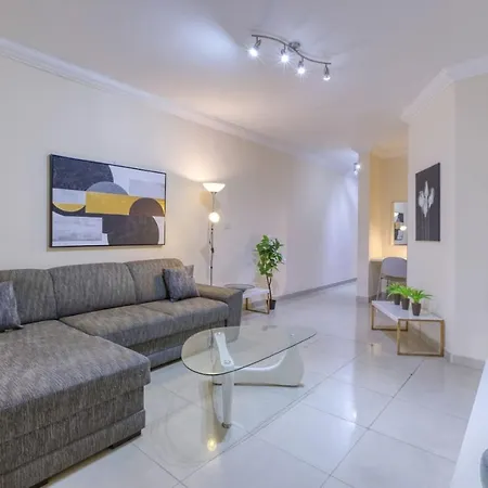 3br With Terrace Steps From The Sea