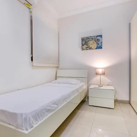 3br With Terrace Steps From The Sea