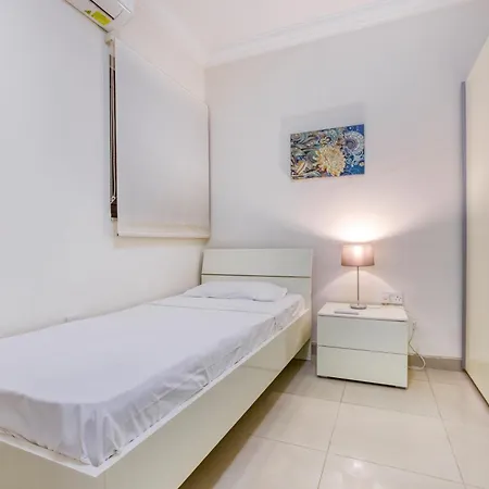 3br With Terrace Steps From The Sea Sliema