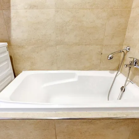 3br With Terrace Steps From The Sea * Sliema