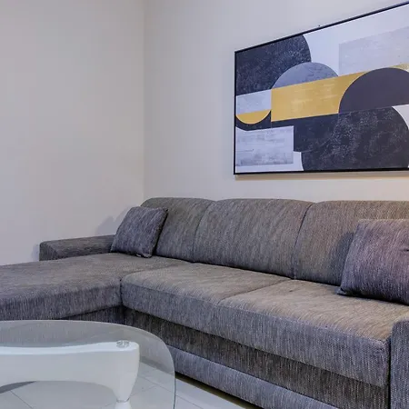 3br With Terrace Steps From The Sea Apartman